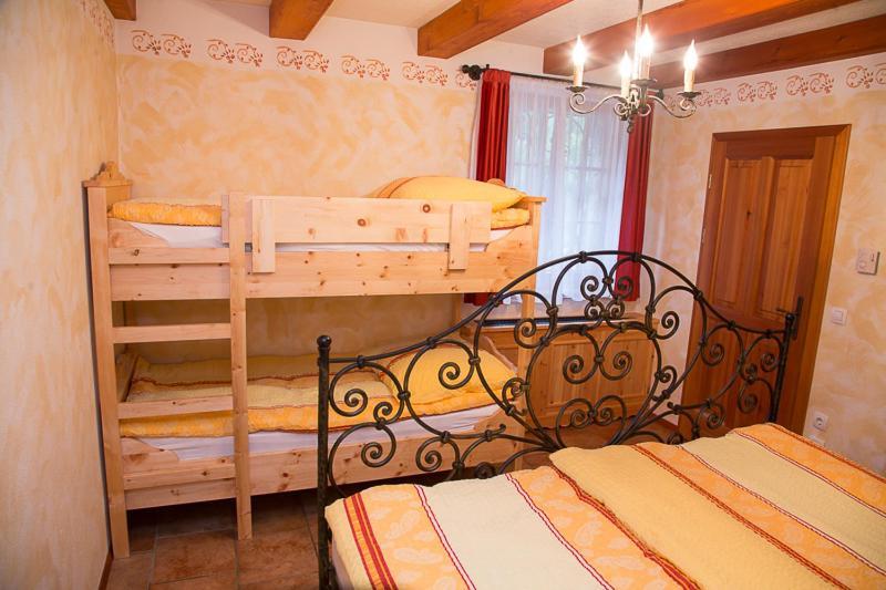 Apartment Pod Skalco Jesenice Ngoại thất bức ảnh