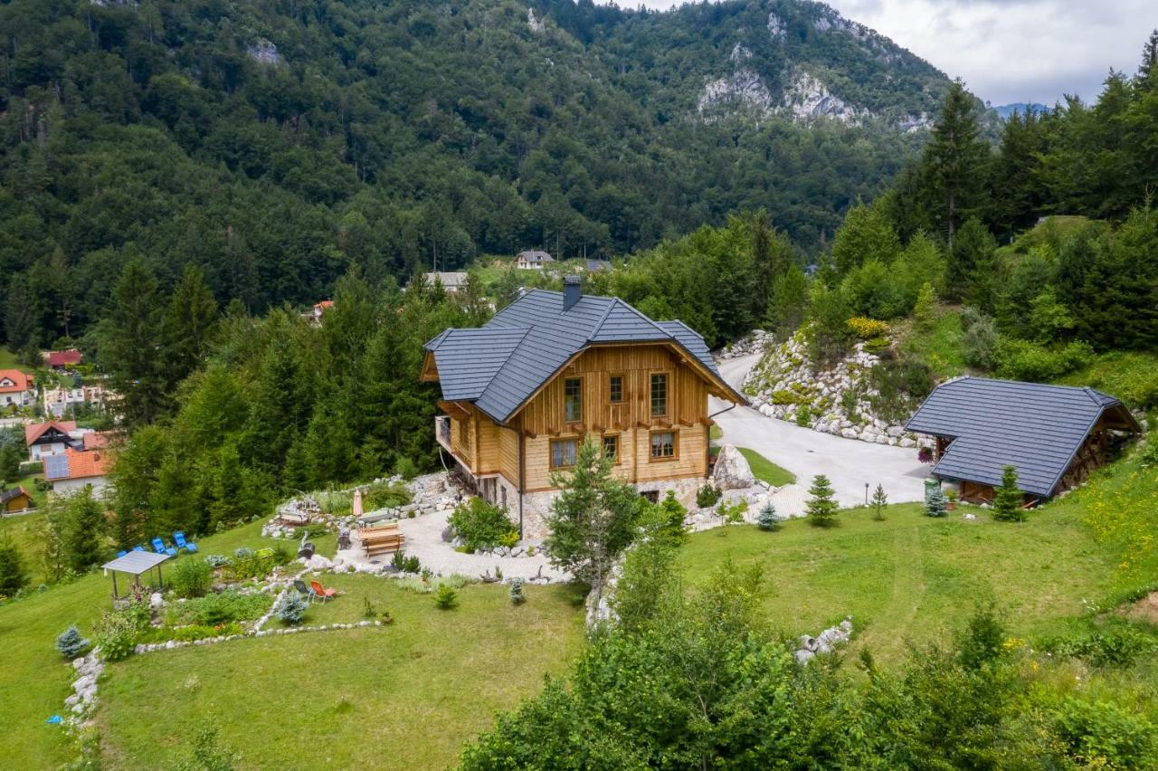 Apartment Pod Skalco Jesenice Ngoại thất bức ảnh